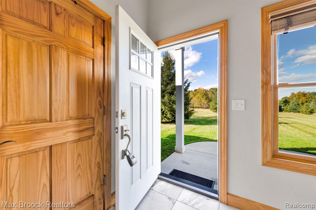 6300 HAZARD Road, Fenton, MI 48430 — Photo 2