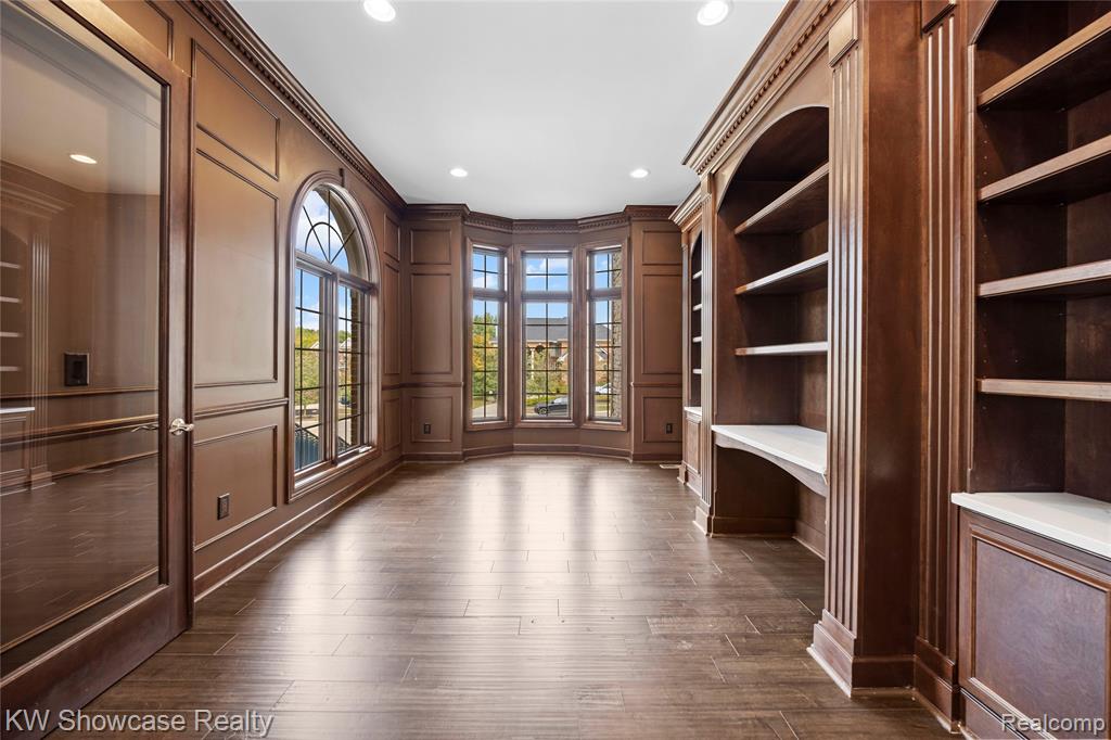 5512 Essex Court, West Bloomfield, MI — Photo 43