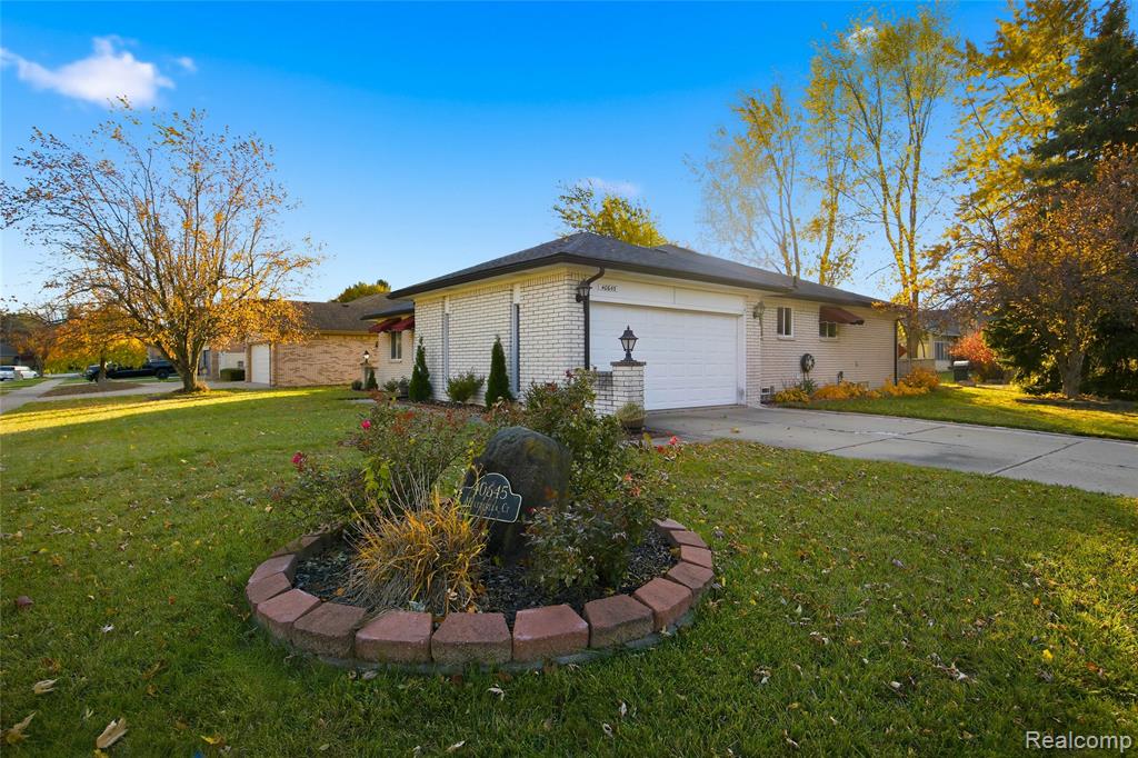40645 Heatherlea Court, Clinton Twp, MI 48038 — Photo 45