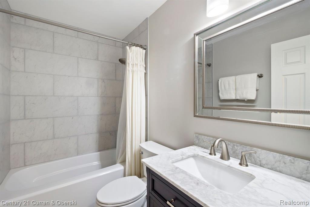 39793 EAGLE TRACE Drive, Northville, MI 48168 — Photo 23