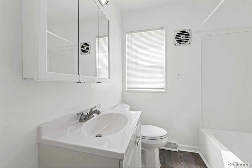 23435 Vance Avenue, Hazel Park, MI 48030 — Photo 17