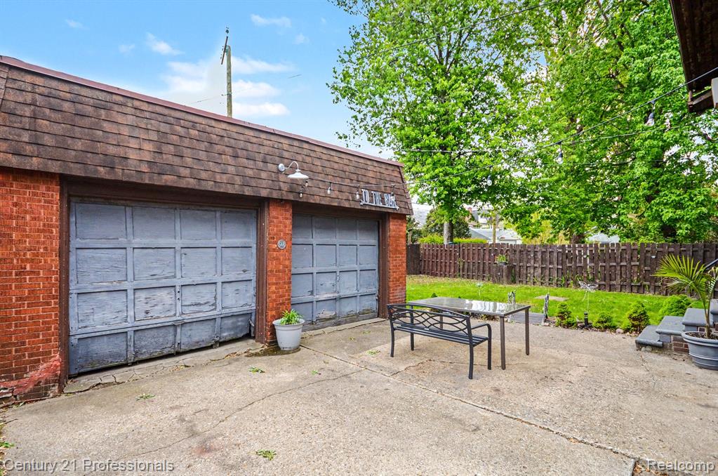 33 Moss Street, Highland Park, MI 48203 — Photo 14
