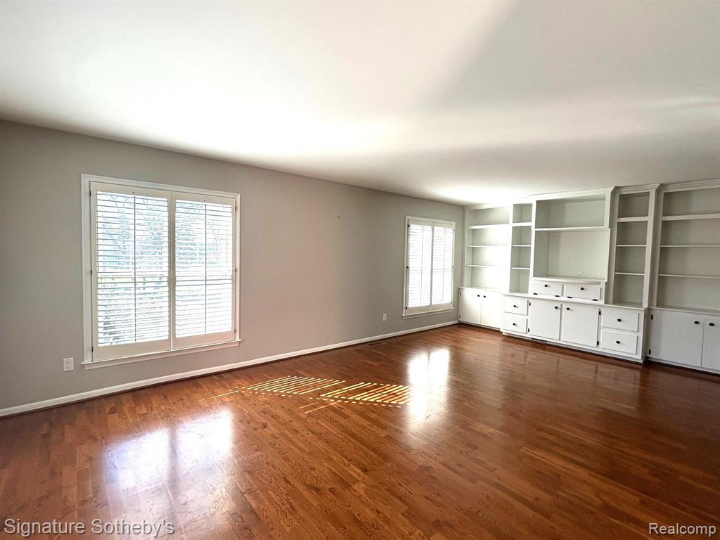 4746 HEDGEWOOD Drive, Bloomfield Hills, MI — Photo 2