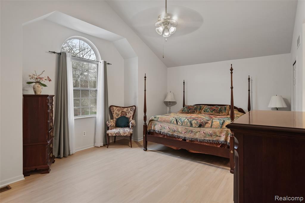 4325 Heatherstone Drive, Waterford, MI 48329 — Photo 22