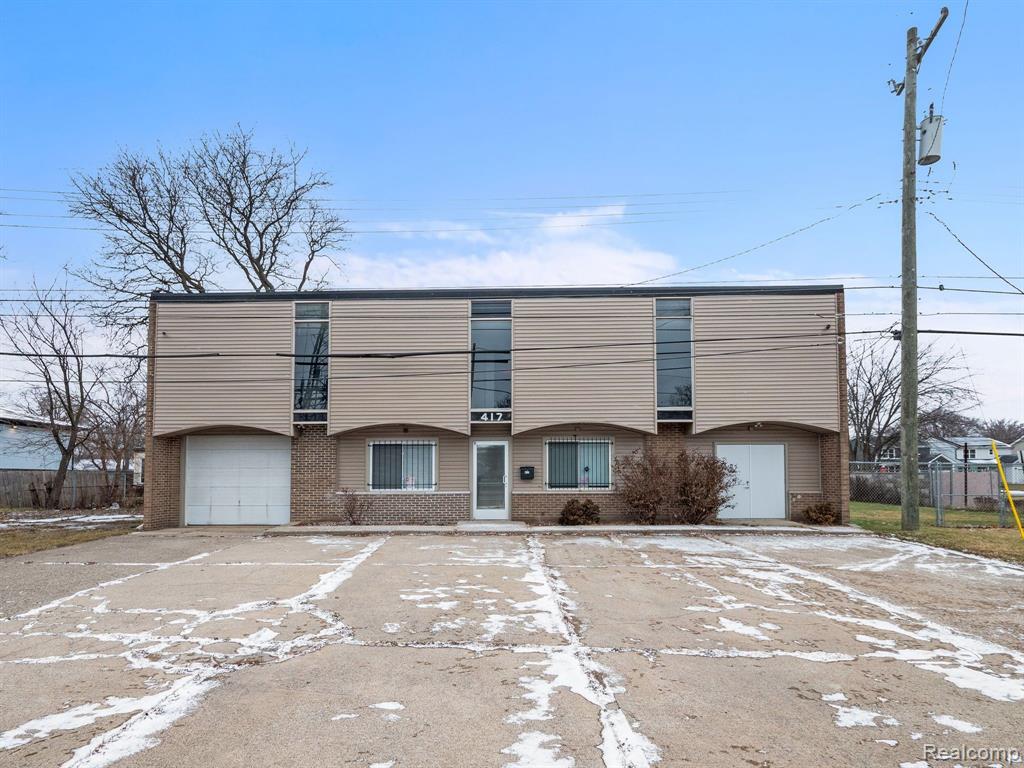 417 E 8 Mile Road, Hazel Park, MI 48030 — front exterior