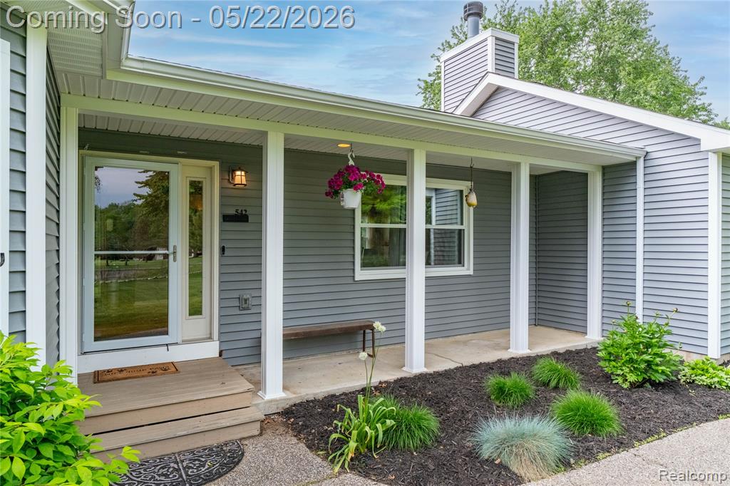 542 Tracey Lane, Brighton, MI 48114 — Photo 3
