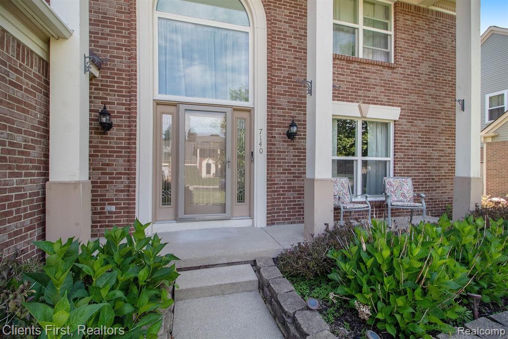 7140 OAKLEAF Court, Canton, MI 48187 — Photo 5