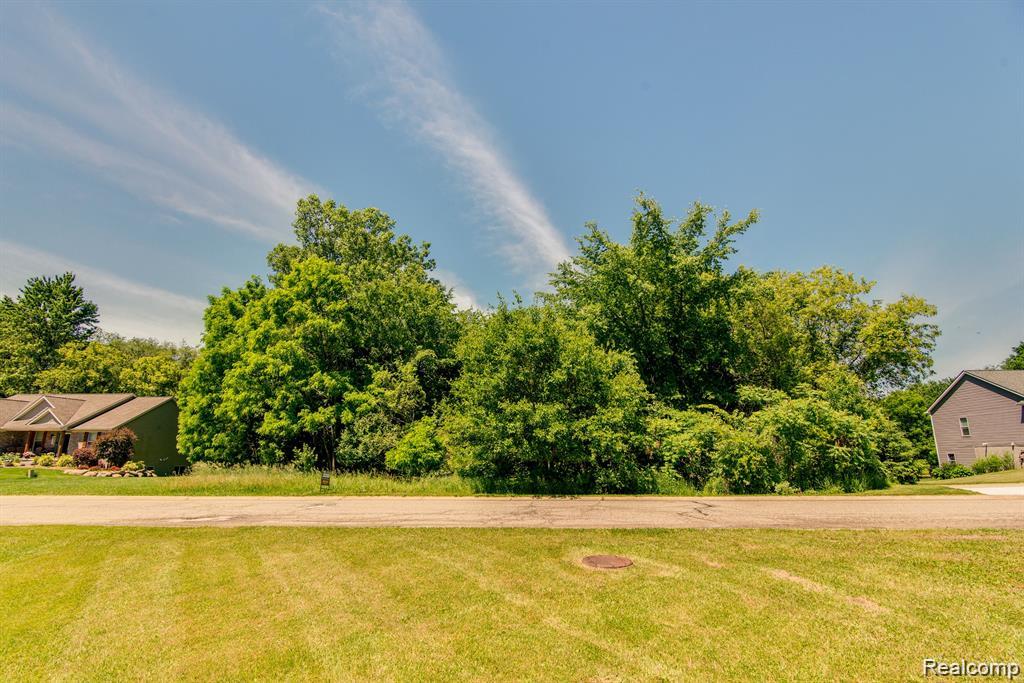 7480 Fairview Drive, Goodrich Vlg, MI — Photo 6