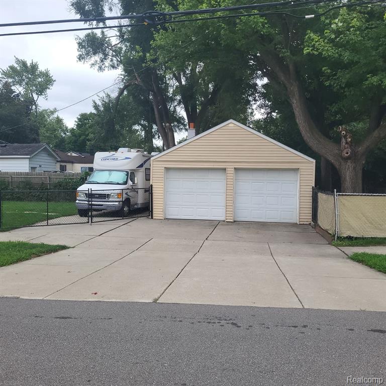8008 Elm Street, Taylor, MI 48180 — Photo 2