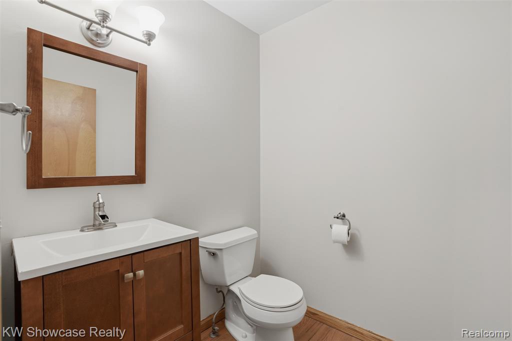 2015 Huntingdon Drive, Wixom, MI 48393 — Photo 15