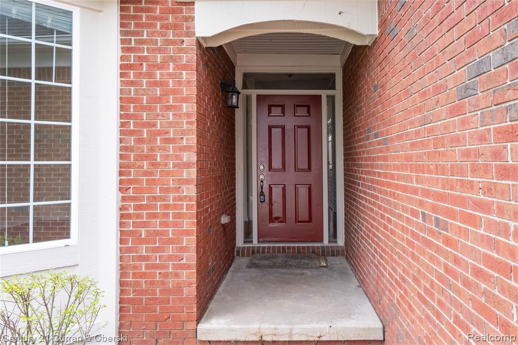 24838 Valleywood Drive, South Lyon, MI 48178 — Photo 3
