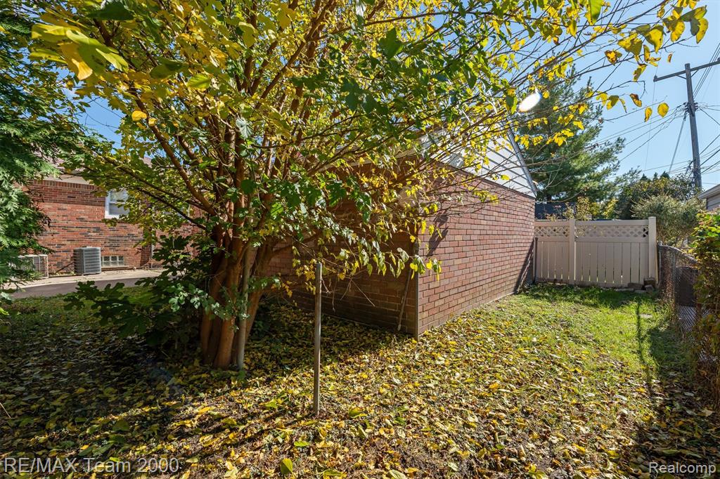 4853 Helen Street, Dearborn, MI 48126 — Photo 24