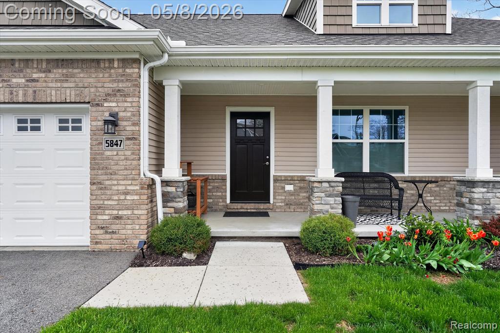 5847 Scenic Bluff Drive, 28, Brighton, MI 48116 — Photo 6