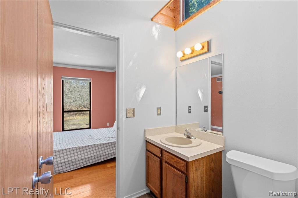 5680 DEVILLE, East Lansing, MI 48823 — Photo 19