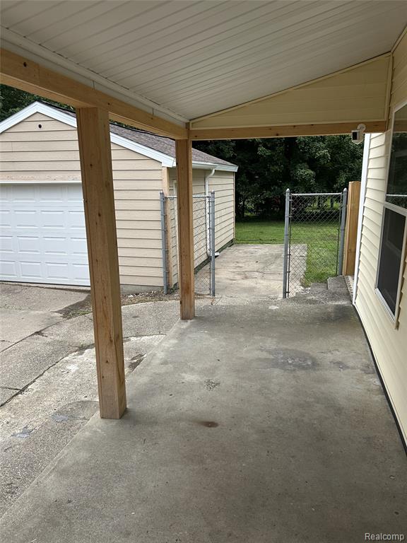 411 Crane Street, Eaton Rapids, MI 48827 — Photo 3