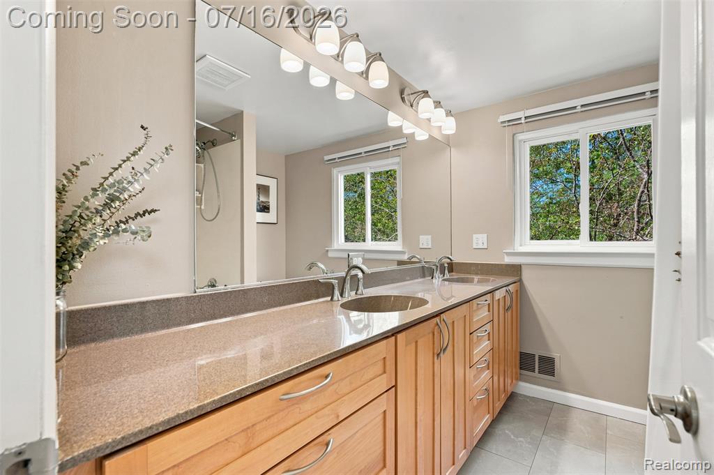 3475 Yellowstone Drive, Ann Arbor, MI 48105 — Photo 22