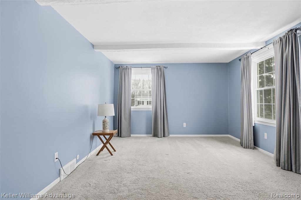 22846 Gilbar Street, Novi, MI — Photo 25