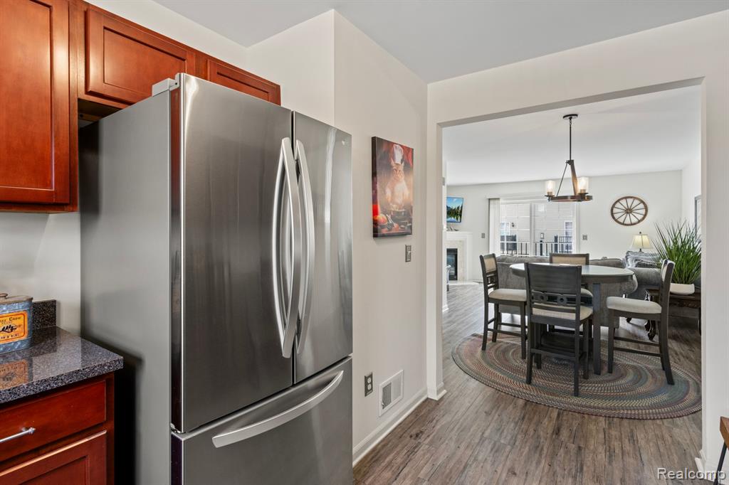 6335 Waldon Center Drive, Unit #16, Clarkston, MI — Photo 9