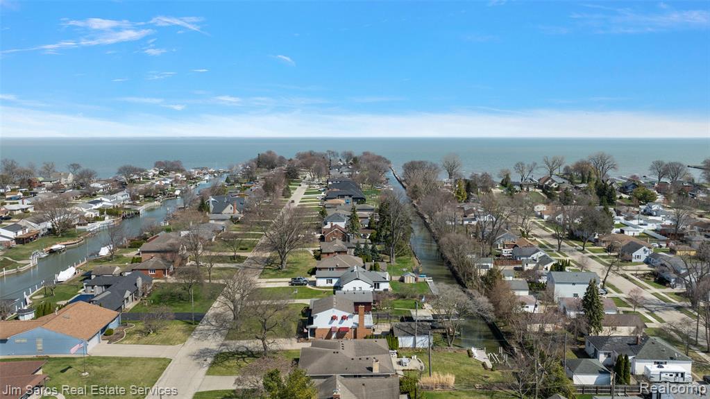 22416 Ardmore Park Drive, Saint Clair Shores, MI 48081 — Photo 2