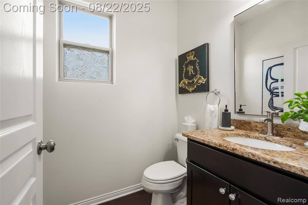 637 Edinburgh Circle, Highland, MI — Photo 7