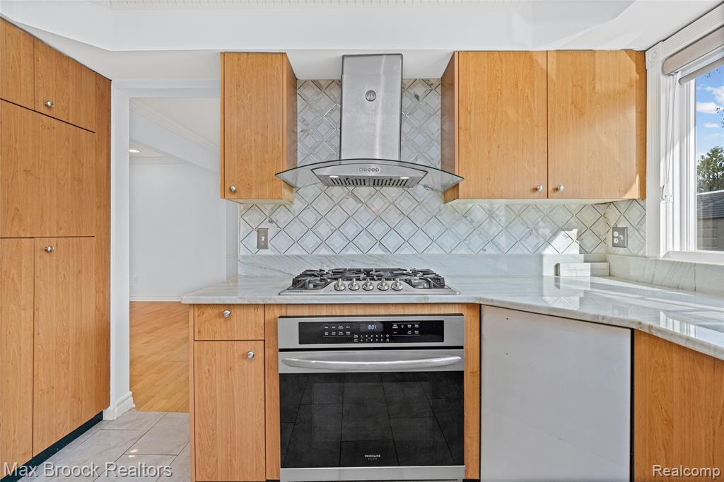 6240 Wynford Drive, West Bloomfield, MI — Photo 23