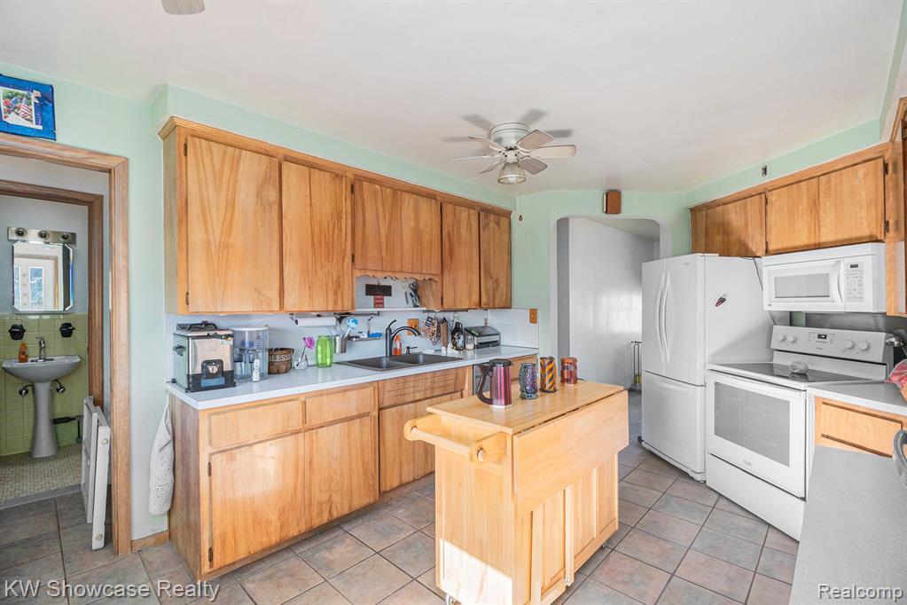 4054 Capitol Avenue, Warren, MI 48091 — Photo 11