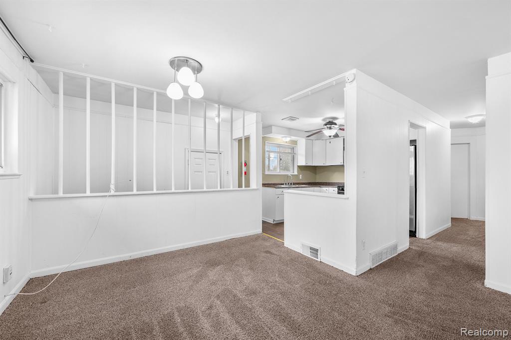 1009 BUICK Avenue, Ypsilanti, MI 48198 — Photo 7