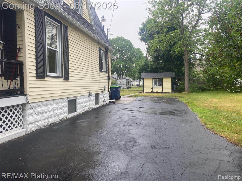 405 N Kiesel Street, Bay City, MI 48706 — Photo 24