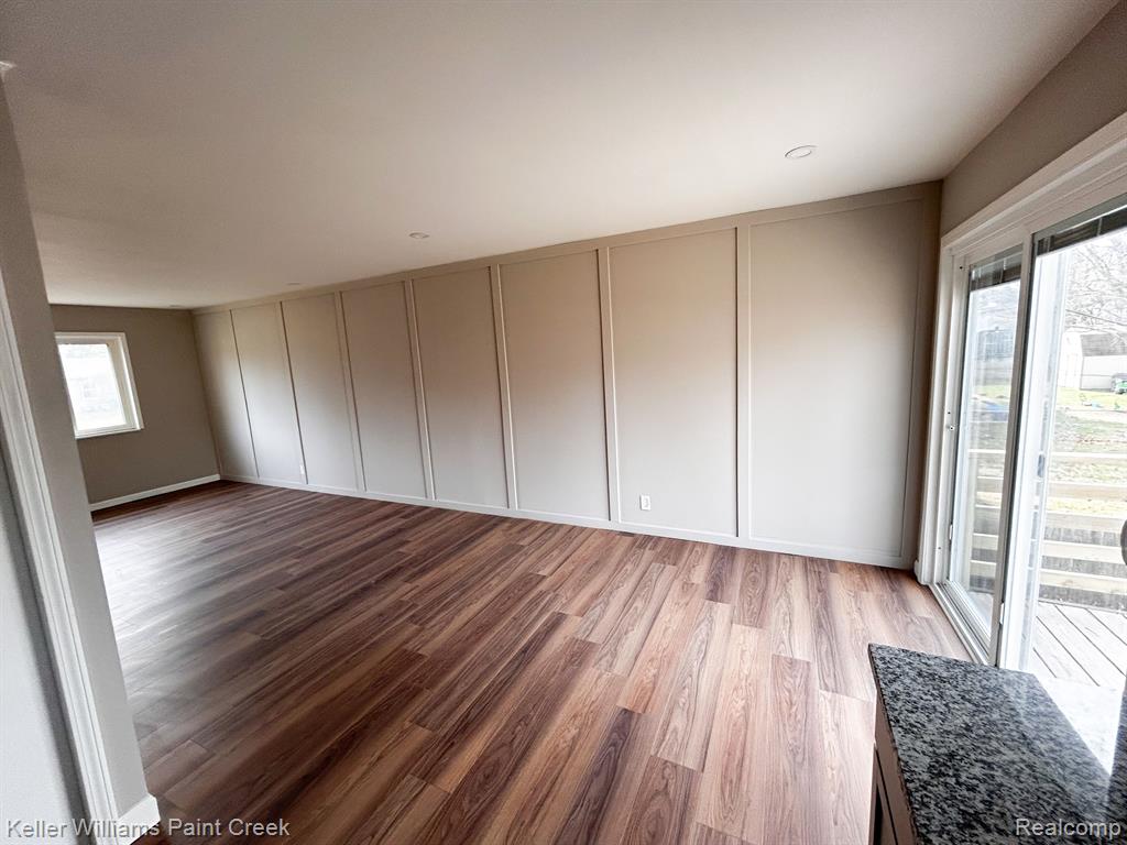 5832 OPALINE Drive, Waterford, MI 48327 — Photo 5