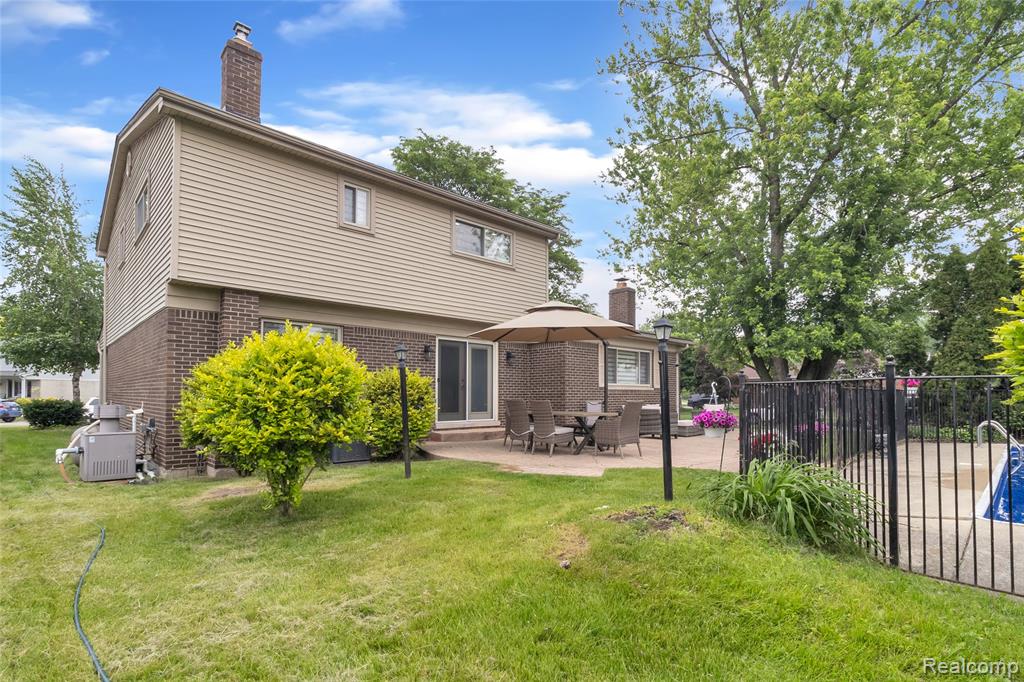 6880 Brookshire Drive, Canton, MI 48187 — Photo 42