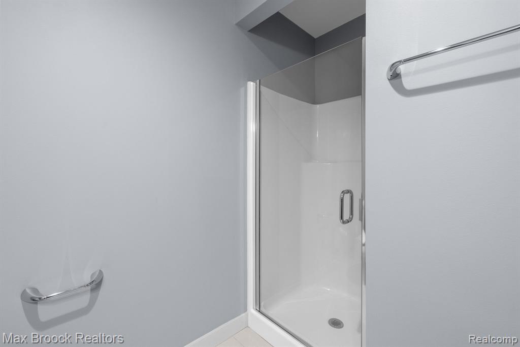 508 N Main St, Royal Oak, MI 48067 — Photo 18