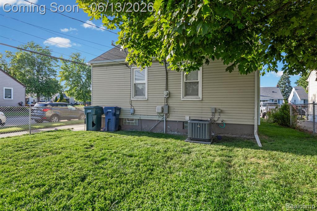 893 Ford Boulevard, Lincoln Park, MI 48146 — Photo 28