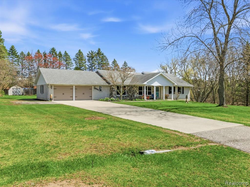 2956 Maywood Drive, Port Huron, MI 48060 — Photo 2