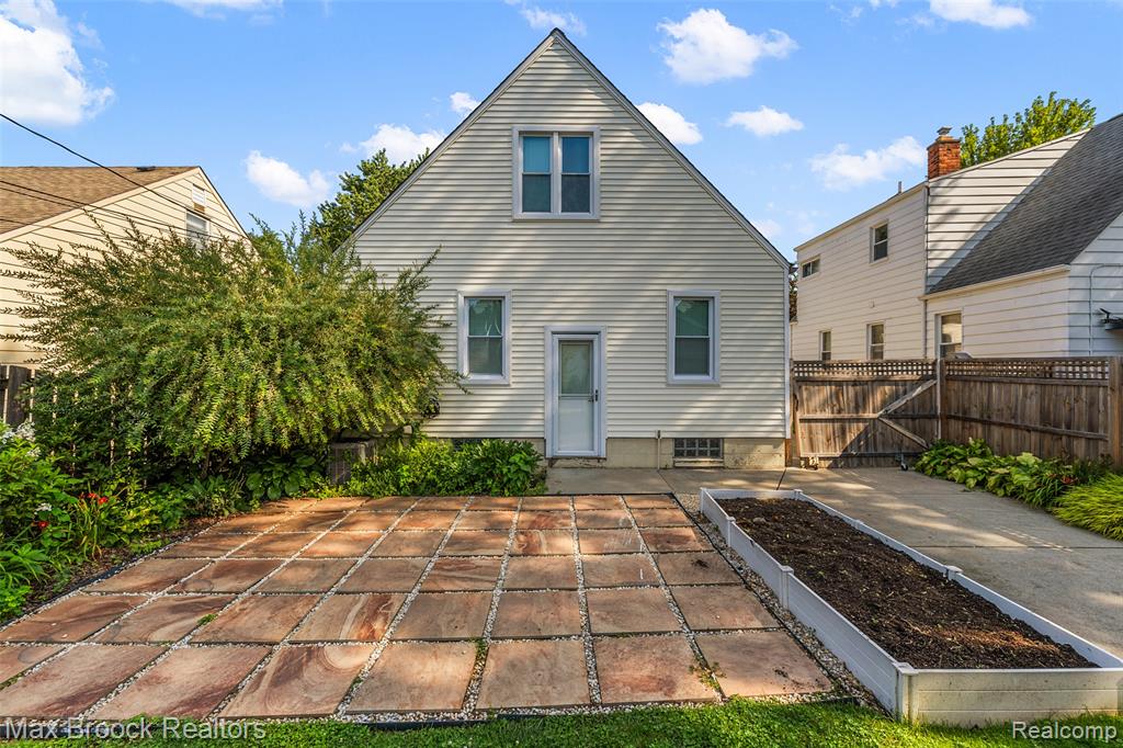 929 Cambridge Road, Berkley, MI 48072 — Photo 24
