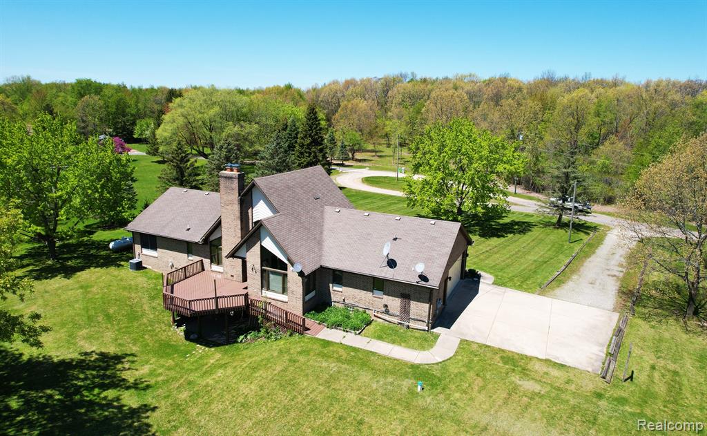53201 MARANATHA Lane, Wixom, MI 48393 — Photo 4