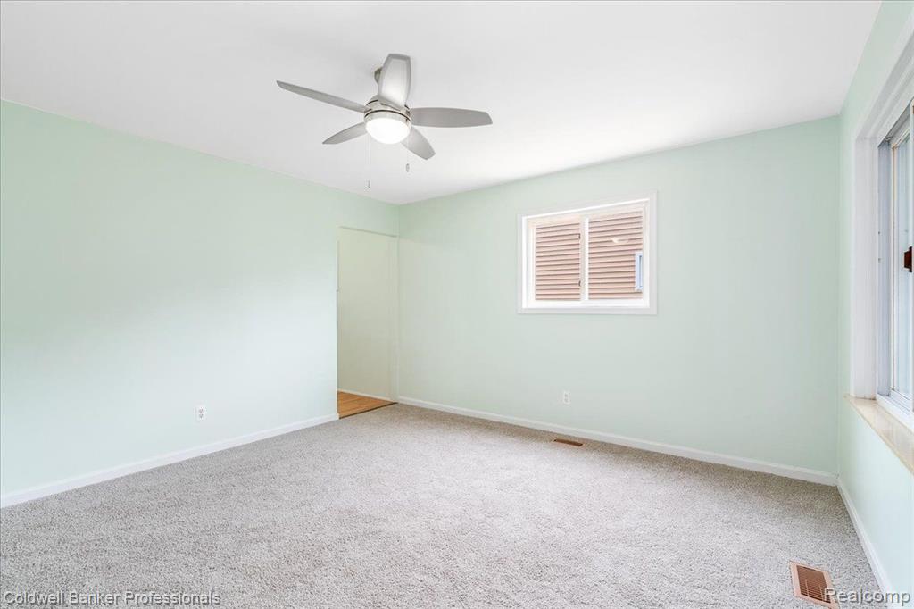 1210 Red Leaf Lane, Ypsilanti, MI 48198 — Photo 23