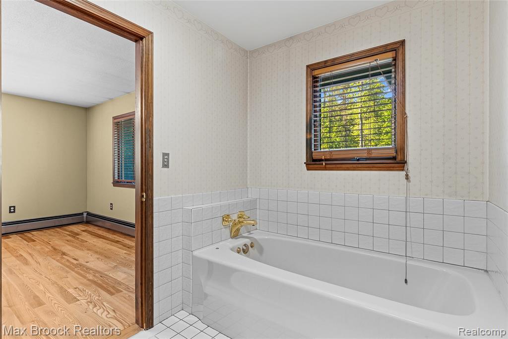 892 W Barnes Lake Road, Columbiaville, MI 48421 — Photo 22