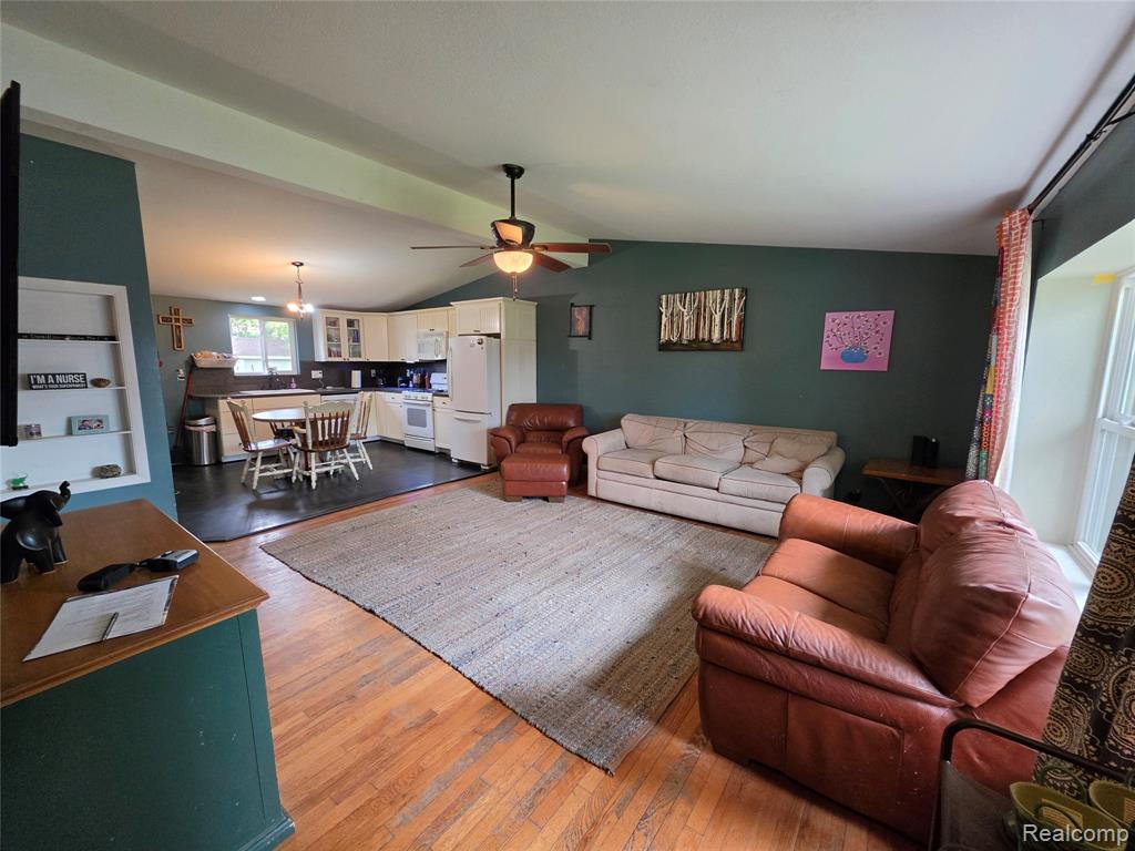 729 Fitzner Drive, Davison, MI 48423 — Photo 2