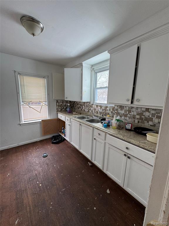 8874 Auburn Street, Detroit, MI 48228 — Photo 4