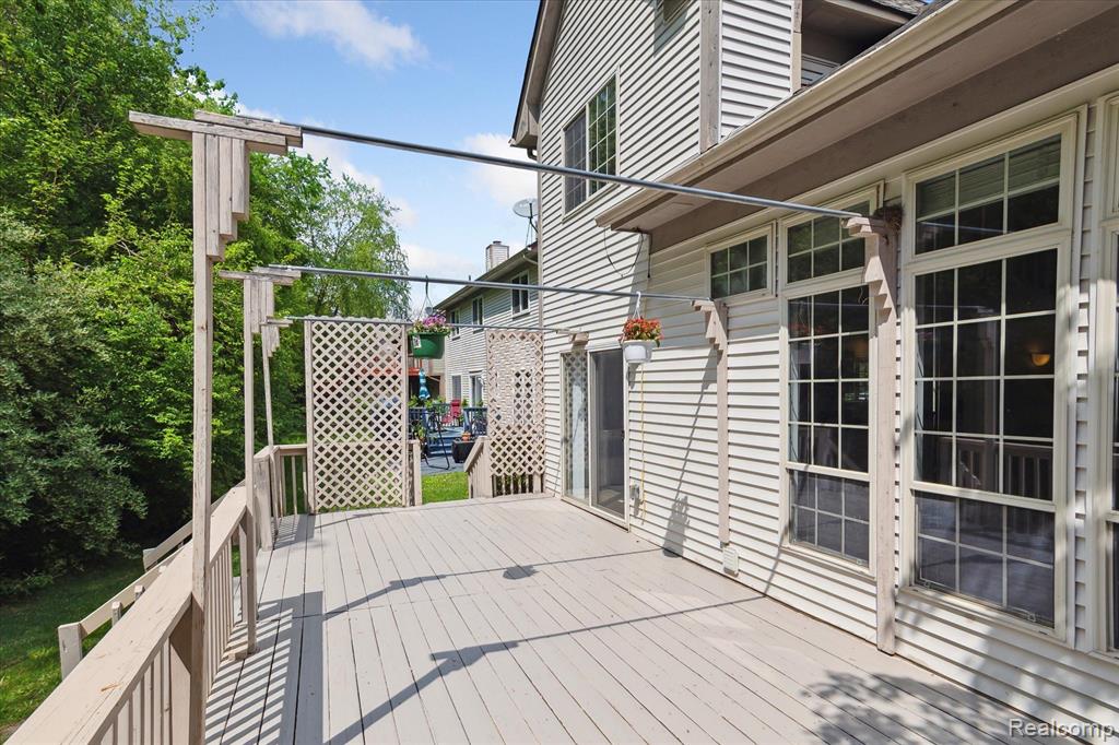 5496 MICHAEL Drive, Ypsilanti, MI 48197 — Photo 43