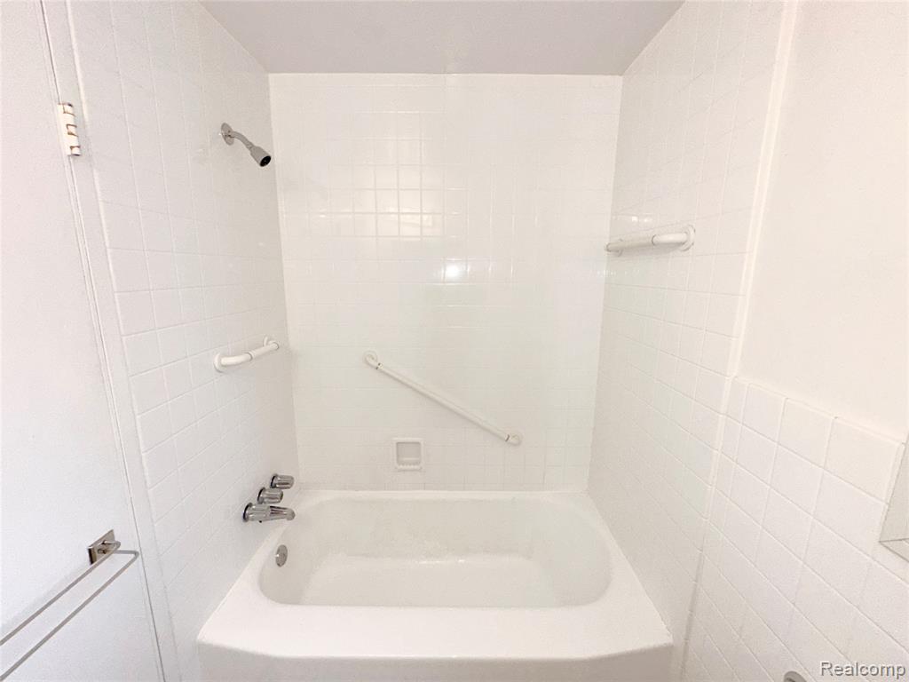 621 N Eton Street, Birmingham, MI 48009 — Photo 17