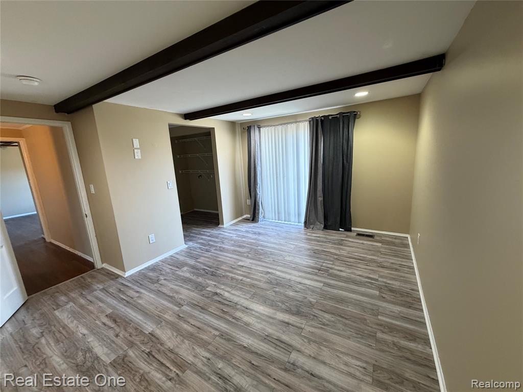 7068 Heather Heath, West Bloomfield, MI — Photo 36