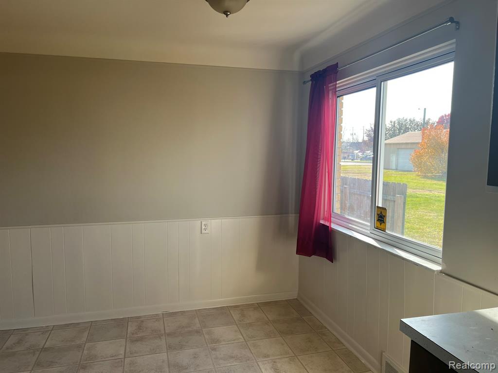 49633 Hayes Road, Shelby Twp, MI 48315 — Photo 5