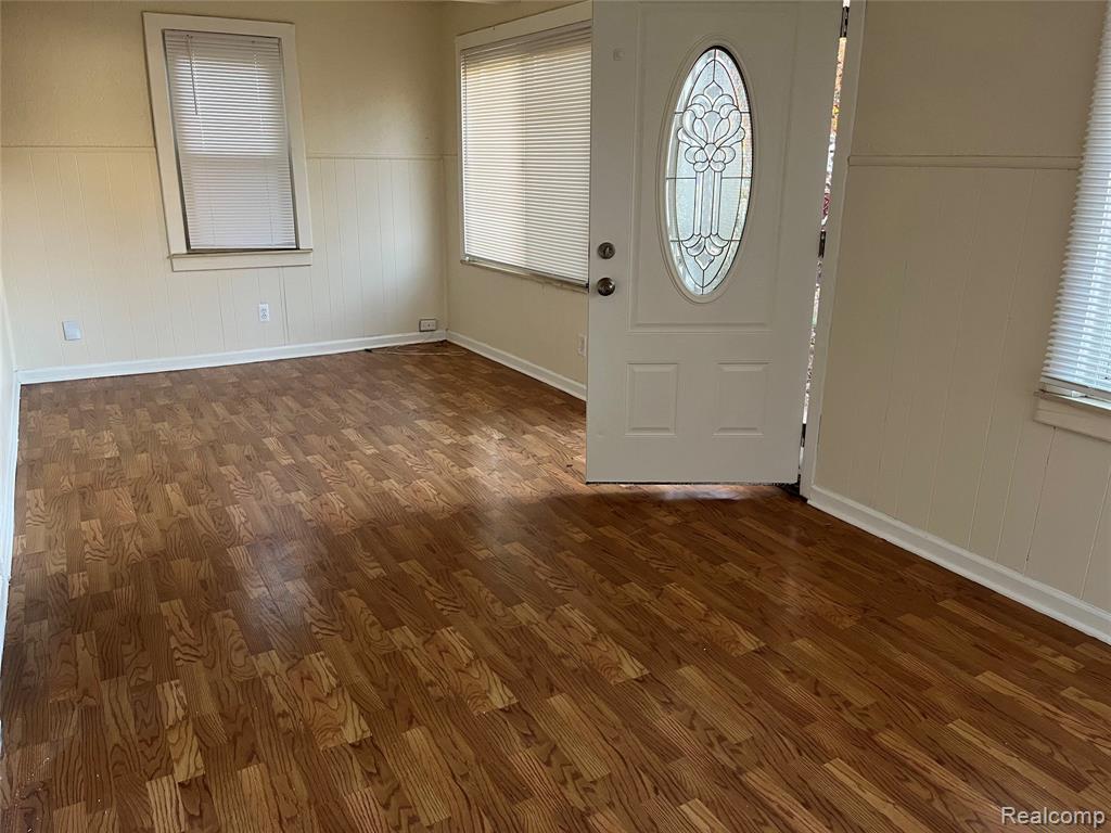 5868 N Linville Street, Westland, MI — Photo 4