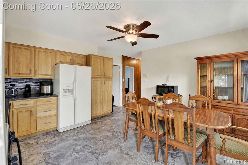 29886 Pointe Drive, Rockwood, MI — Photo 15
