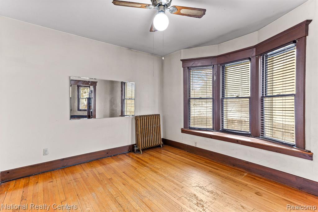 426 E KENILWORTH Avenue, Royal Oak, MI 48067 — Photo 6
