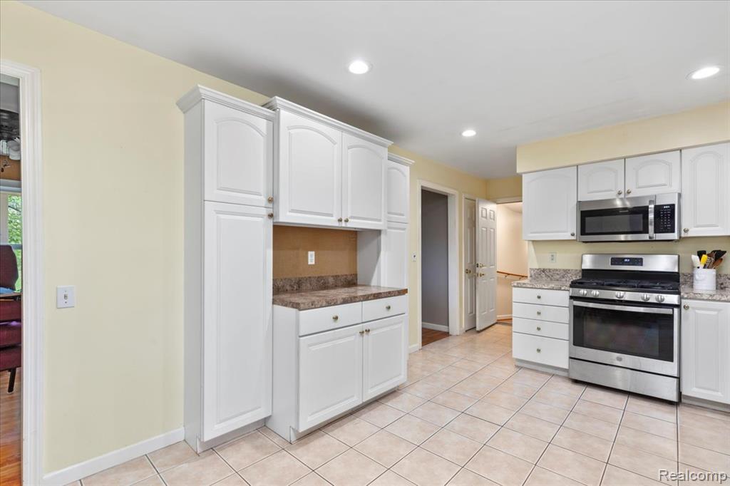 5848 Honert Road, Ortonville, MI 48462 — Photo 7