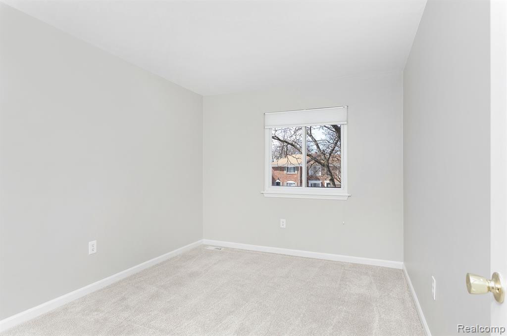 4914 CARA, Royal Oak, MI 48073 — Photo 25
