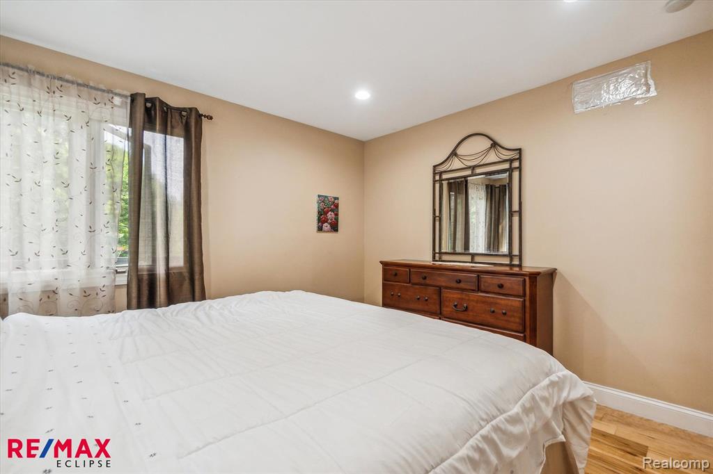 5405 Possum Lane, Orchard Lake Village, MI 48324 — Photo 18