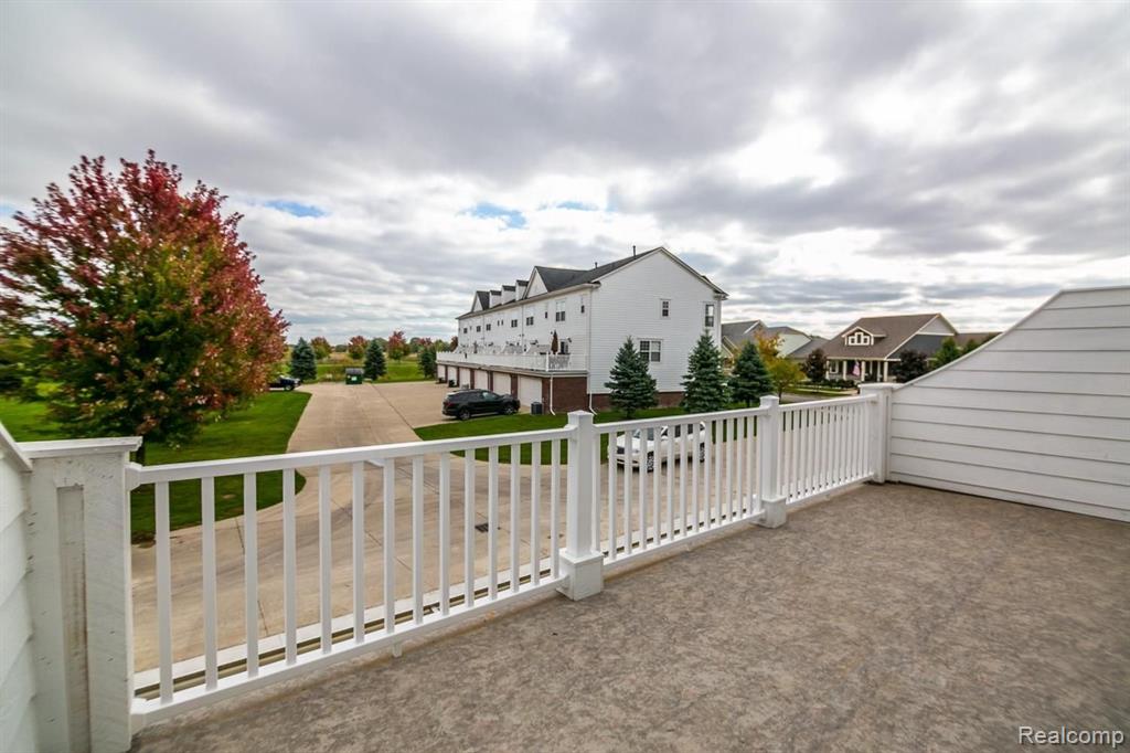 53438 CHAMPLAIN Street, Macomb, MI 48042 — Photo 10